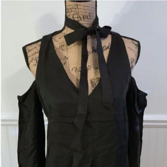 Line & Dot Top Womens Size Small Cupro Cold Shoulder Black Gothic Street - Picture 8 of 14